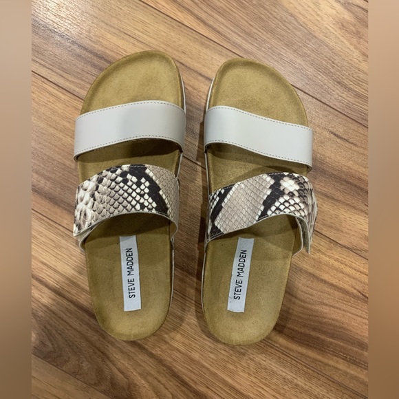 Steve Madden sandals - never been worn - Picture 1 of 2